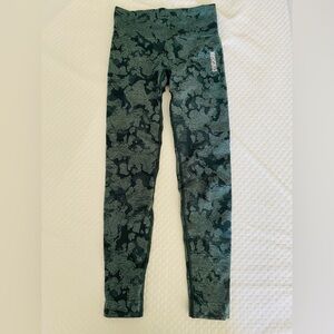 Gymshark Camo Seamless Leggings XS